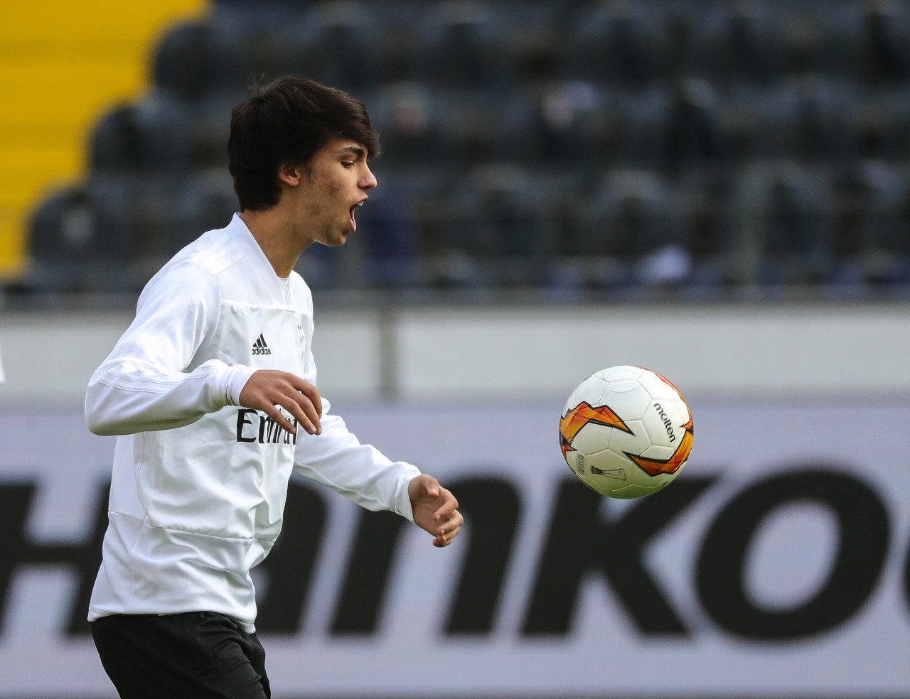 镜报:曼城与马竞曼联竞逐菲利克斯