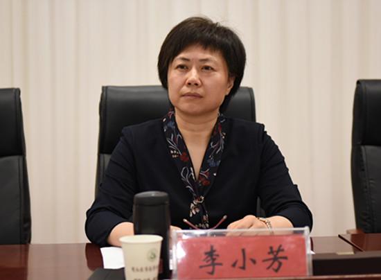 党委书记胡世甫,校长李小芳,党委副书记张松峰,副校长何红玲,贾梅,朱