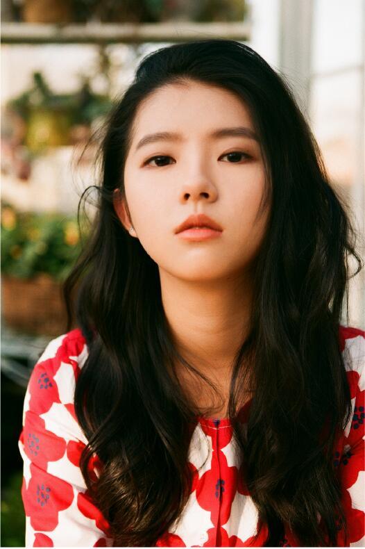 她16岁成网红,曾在节目求投资500万演女一被