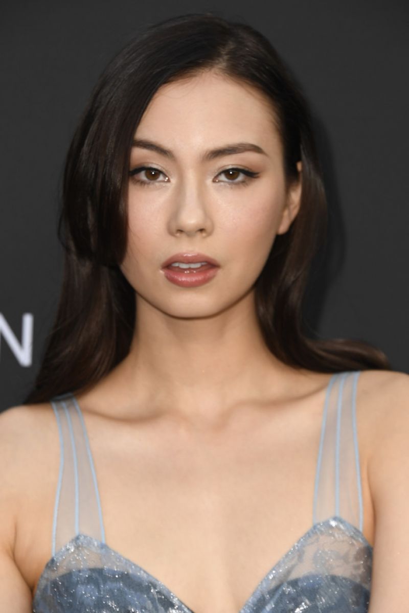 中欧混血模特lauren tsai薄纱长裙参加《大群》第三季首映礼