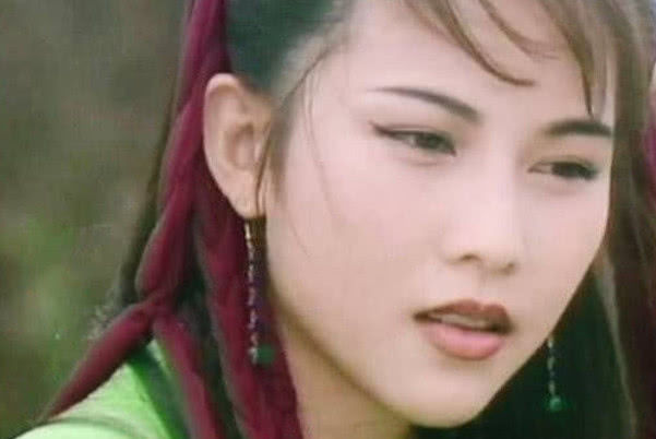 演过练霓裳的5位女星,林青霞霸气,蔡少芬惊艳,而她最经典