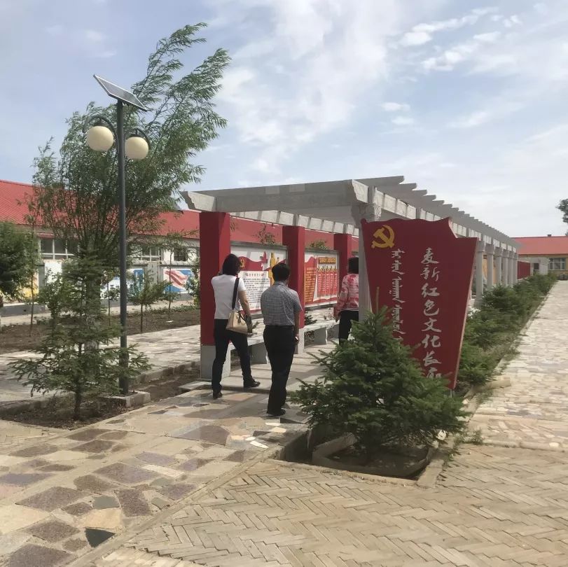 资讯县人大调研麦新镇红色旅游和乡村旅游发展情况