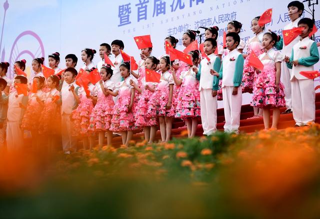 沈阳日报童声合唱团领唱我和我的祖国