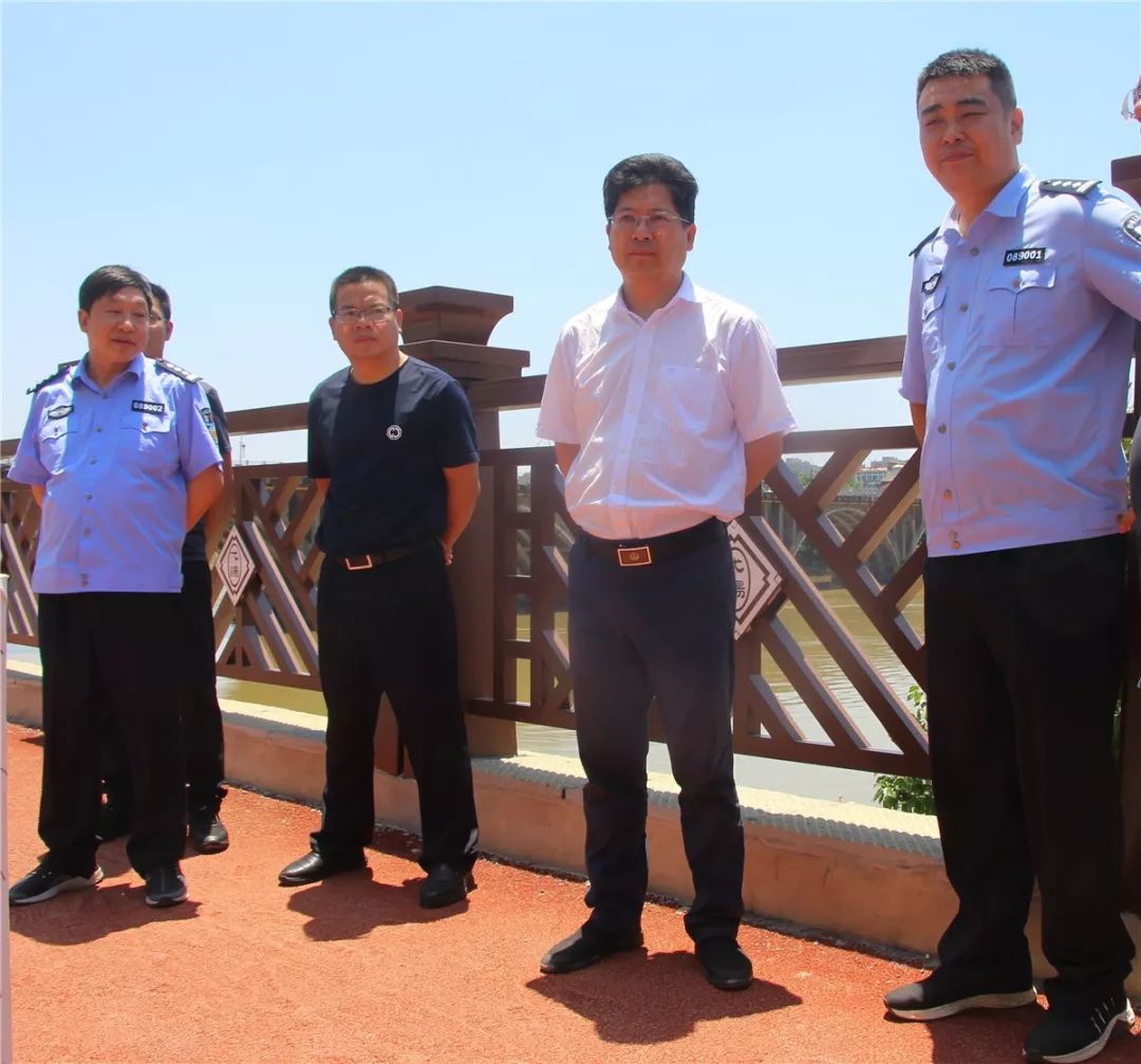 县委常委,政法委书记张船