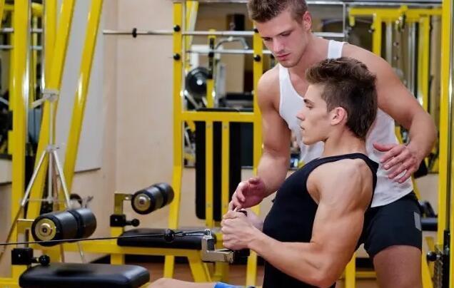 爱健身的十男九gay，剩下一个是教练？事实并非如此简单！