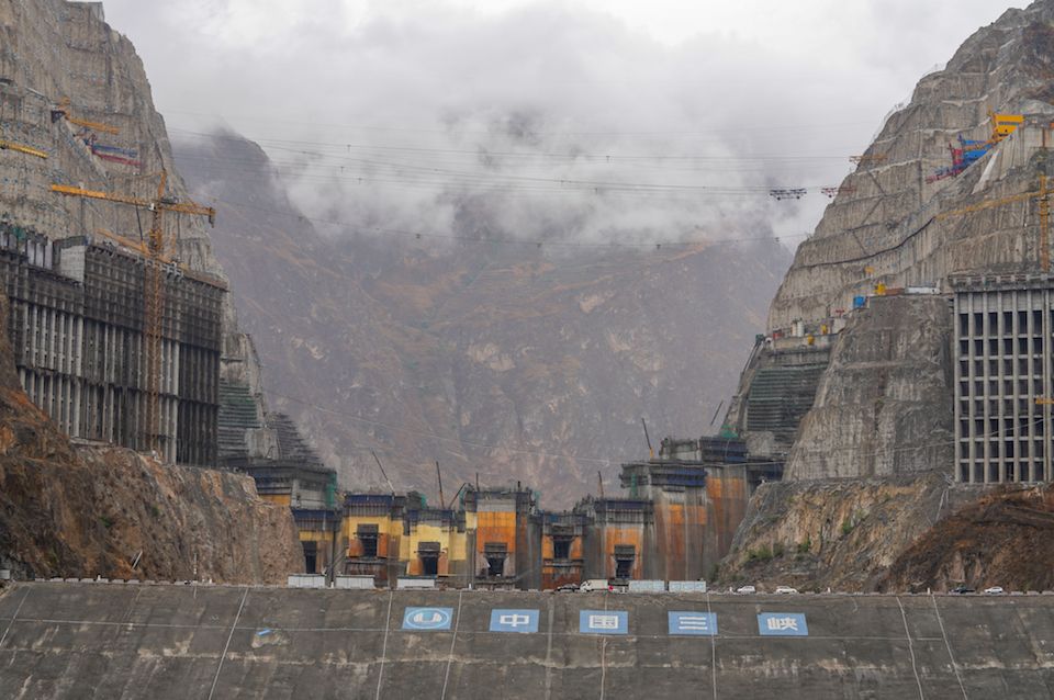 三峡集团又一国之重器——乌东德水电站工程即将在金沙江畔巍峨险峻的