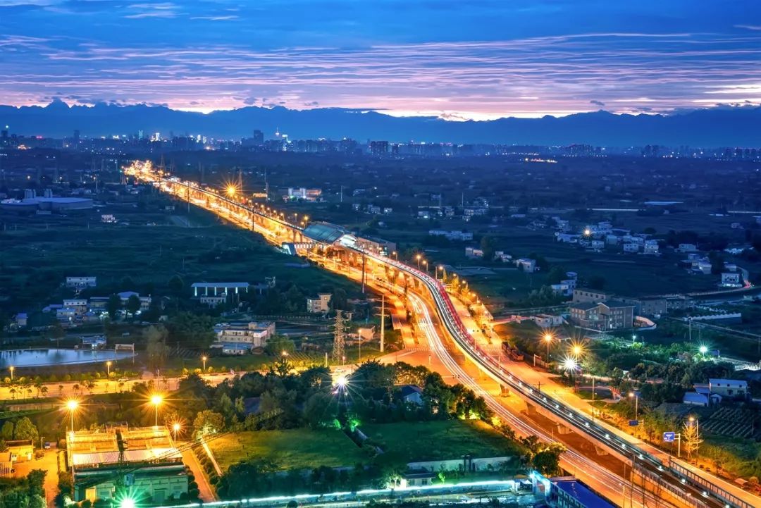 龙泉驿夜景的另一种美,大概你没见过