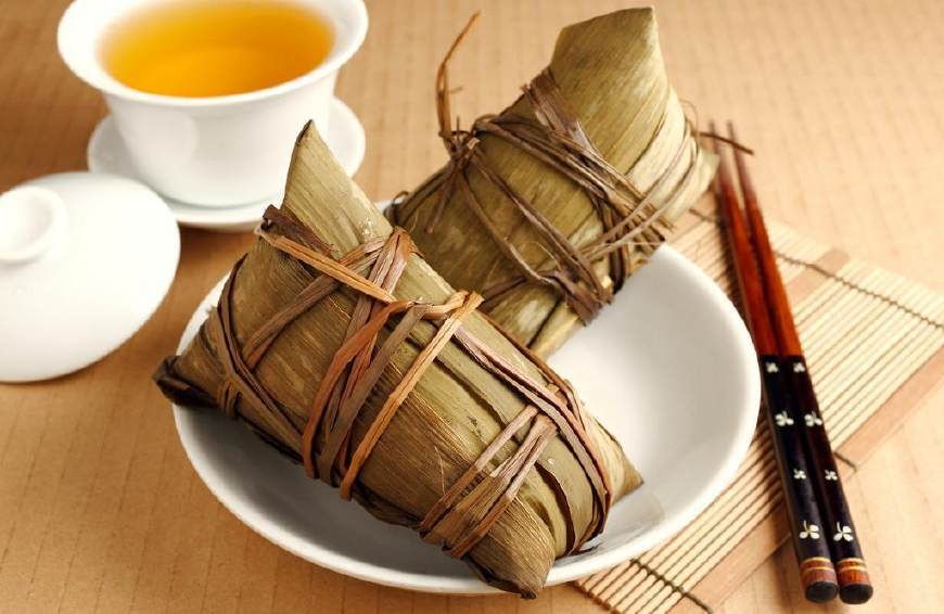                     孩子吃多了积食、不消化，这两个食疗方法，可以消食健胃助消化！