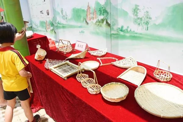 宝莲村人口_叙永县宝莲村三维实景(2)