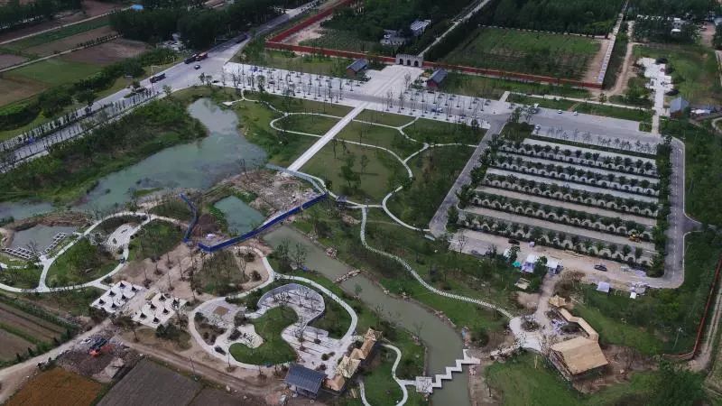 项目介绍:该工程,位于凤阳县明皇陵景区北侧及西侧地块,其中北侧约2.