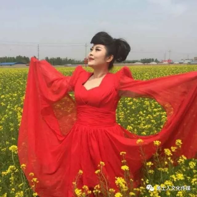 陕北人简谱_陕北民歌小桃红简谱