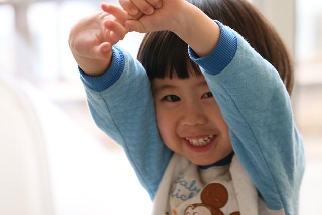                     家长要重视：别纵容孩子这样睡，发育慢、落后同龄孩子一大截儿