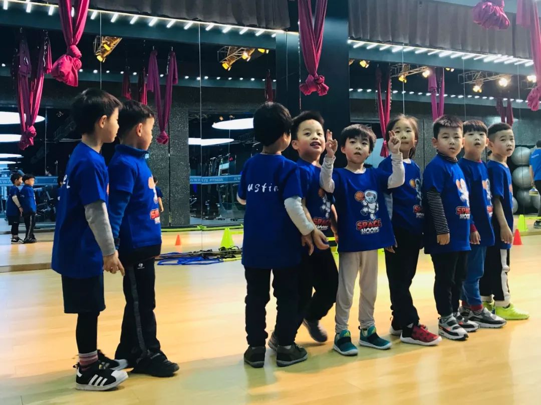 美国队长来徐州!全英文培养小乔丹小科比,堪称