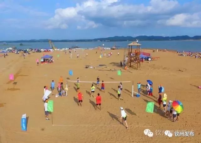 钦州茅尾海沙井岛旅游度假区原为"钦州茅尾海黄金海岸海滨浴场",于