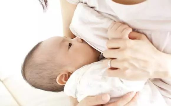                     怎么照顾月子里的娃？这些问题做好了，面对宝宝再也不必慌张