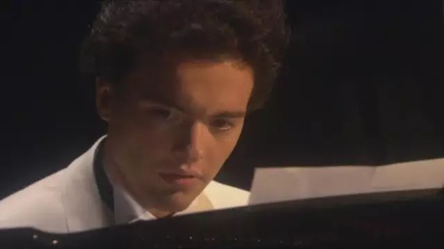 �����ᡶ�������׵¡�������λ���缶��ʦ����735