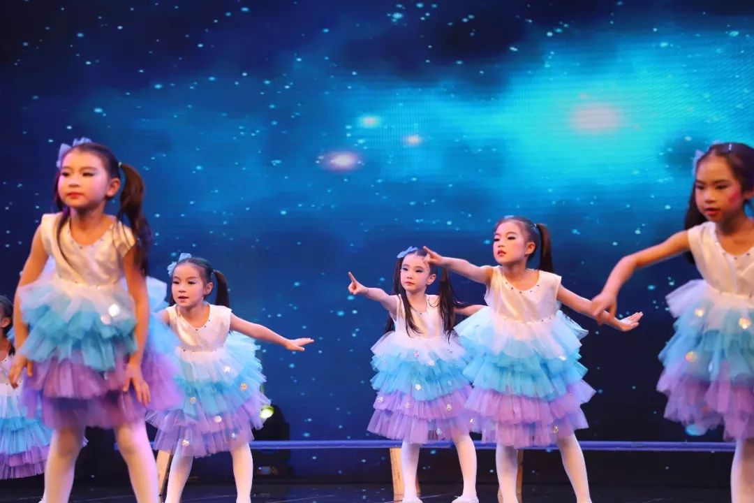 舞动童年·梦想起航!这是属于我们的舞蹈专场!