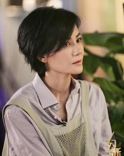 过了19年,窦唯用6个字评价前妻王菲,网友:便宜