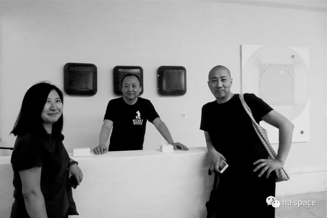 return 当代艺术家作品展 contemporary artists exhibition 策展人