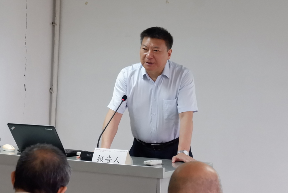 “历史的图像”与“图像的历史”：如何以小见大、透物见人