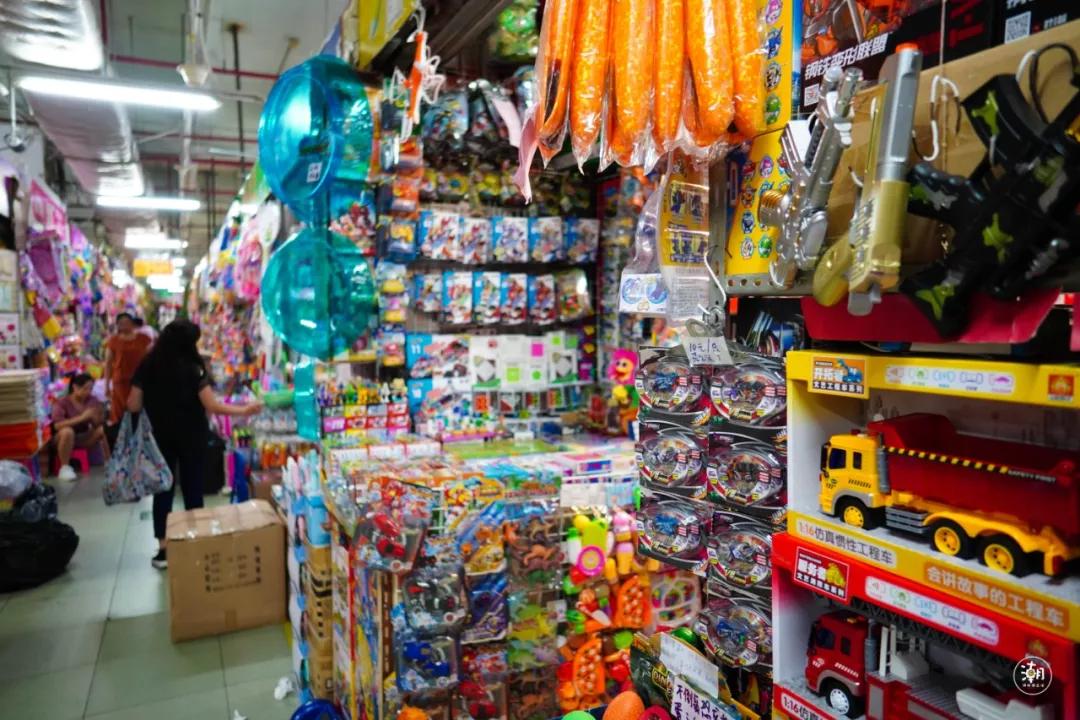 全国最大的玩具批发市场澄海玩具批发市场这个地方装满你的童年回忆