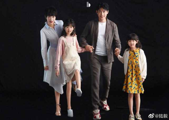 父母爱情全家福共几个人 b1c4b872e5b140ec81d6d30143f95701.jpeg