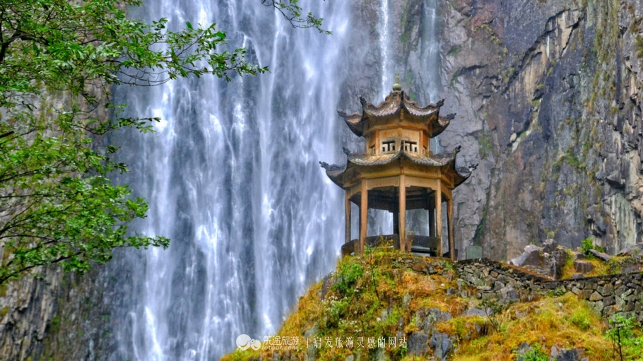 是这个"风景名胜区"的一部分,就连这个景区所在的小镇,都叫"百丈漷镇"