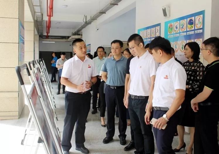 泉州团市委书记杨凤翔带团调研我校团建工作