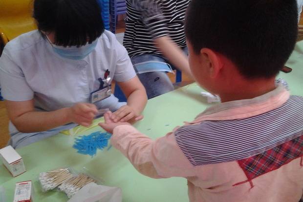                     原创            这些被叫停的幼儿检查，宝妈带着两岁宝宝做全了，原因很现实