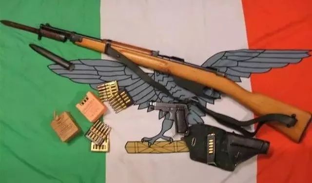 意大利最出名的大概就是当年一枪将肯尼迪"爆头"的 卡尔卡诺步枪