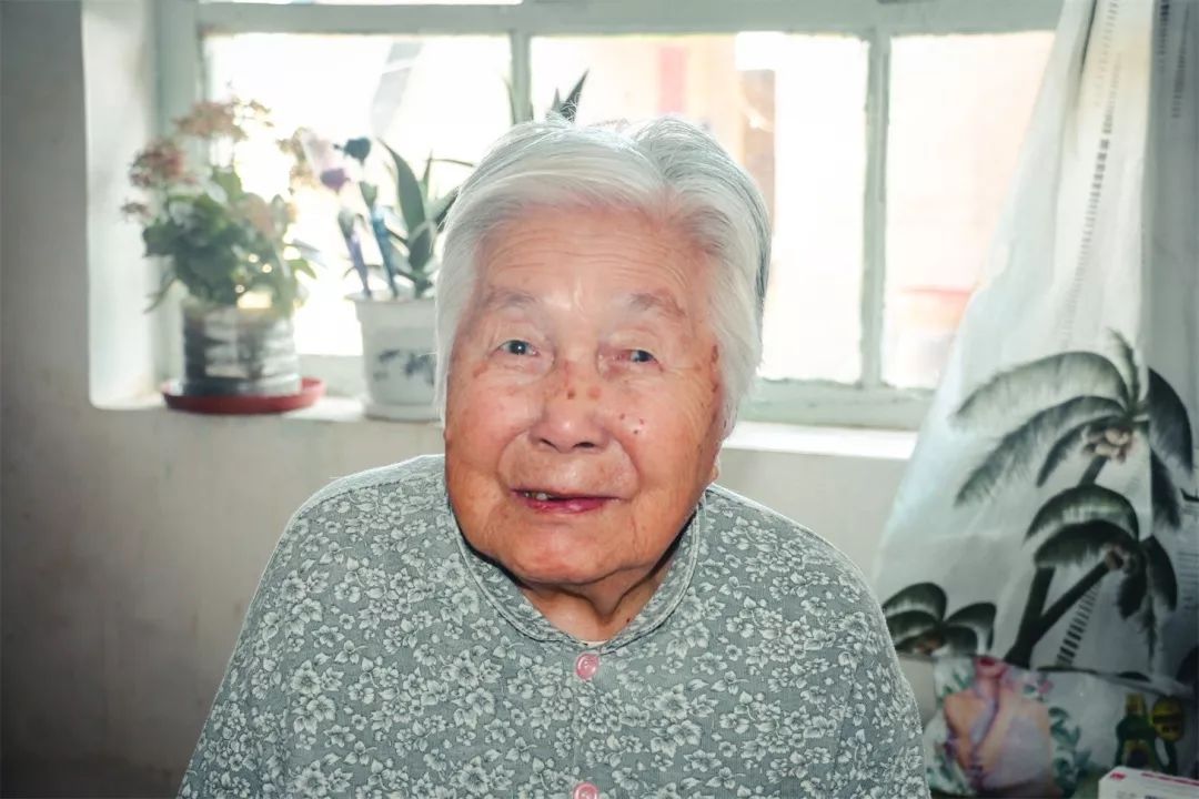 老人:张佩芬,90岁
