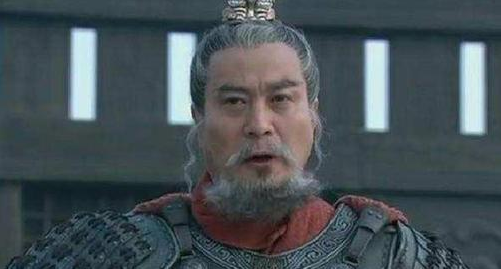 三国时期，袁绍死后，为什么曹操要去哭丧呢？