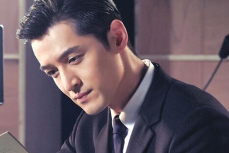 微博电影之夜胡歌透露被父亲催婚,易烊千玺最