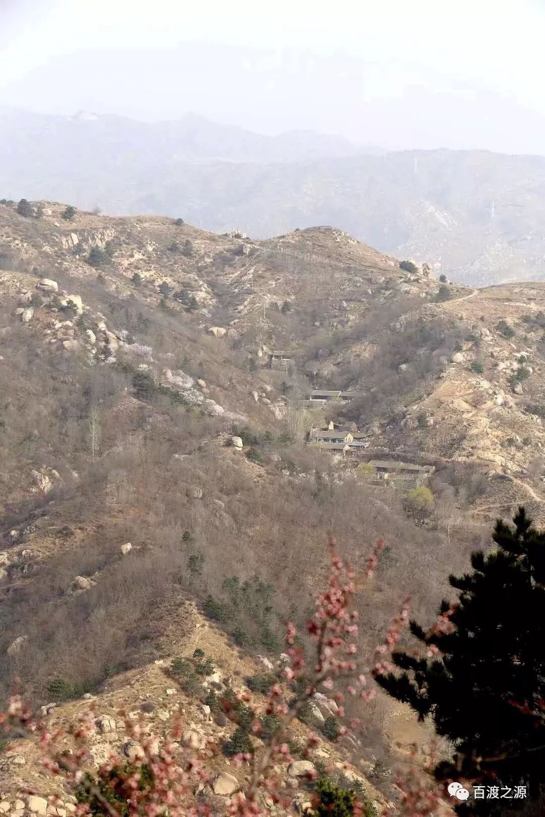 涞源走马驿村那大山褶皱深处