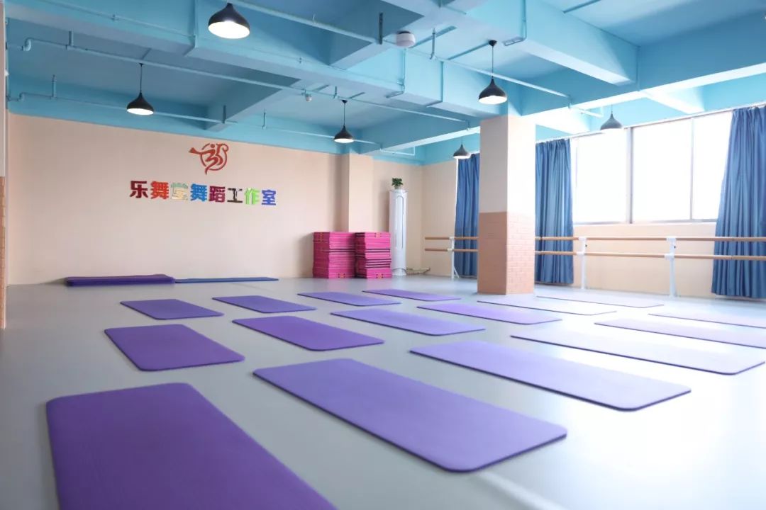 矫正身姿,提升气质 快速变成美丽骄傲的公主 乐舞堂舞蹈教室面积达