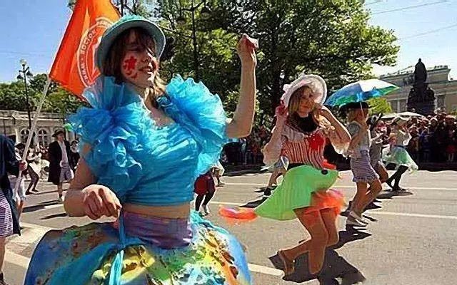 六月,俄罗斯白昼节狂欢!_白夜