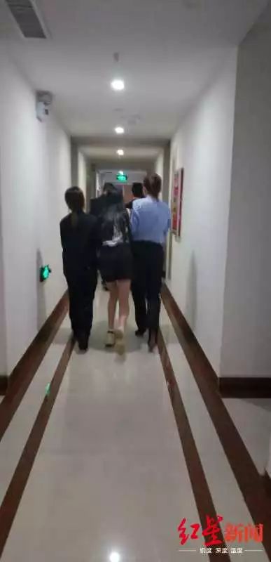 2af21564115645f5b3589e4163aebe53.jpeg
