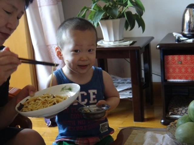                     3岁之前，管住孩子的嘴，儿科医生：这3种东西，小孩子越吃越伤