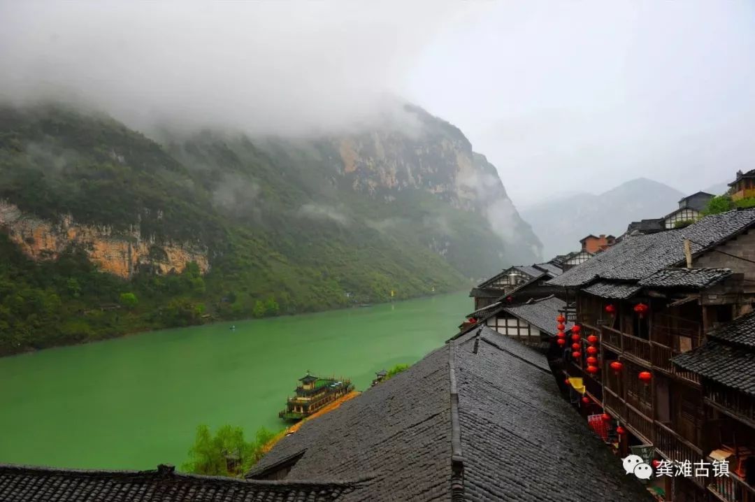 远离城市的喧嚣,我在龚滩等你。