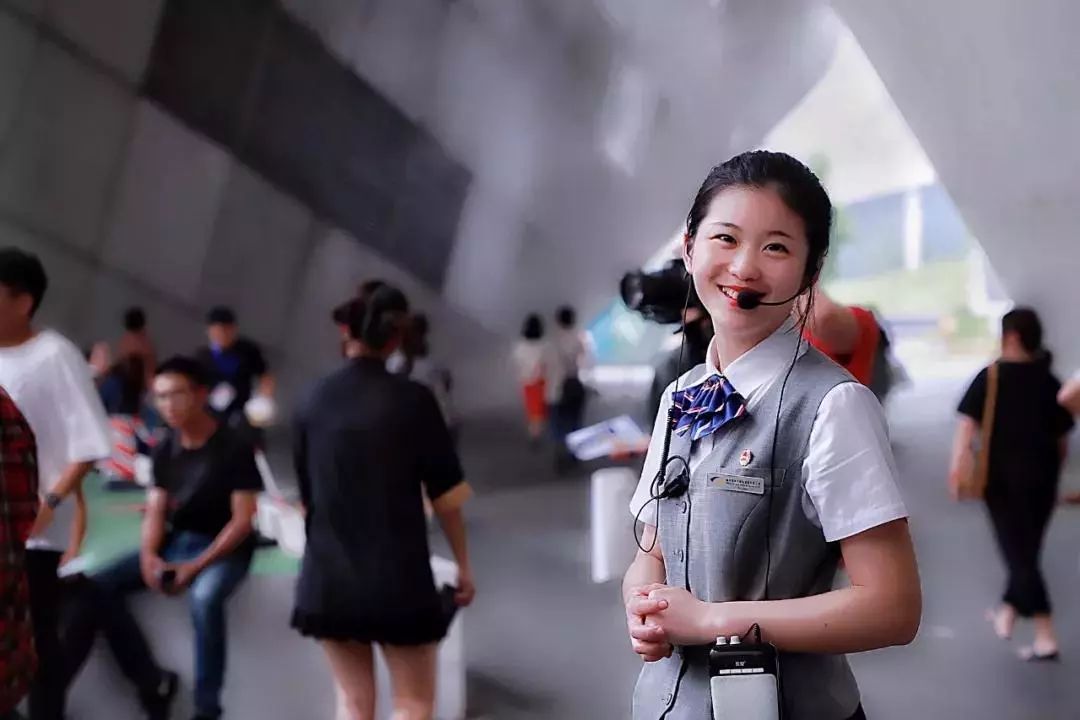 jojo文卿一个美国人在巴黎的观后日记