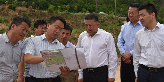 王旭检查水利工程项目建设工作