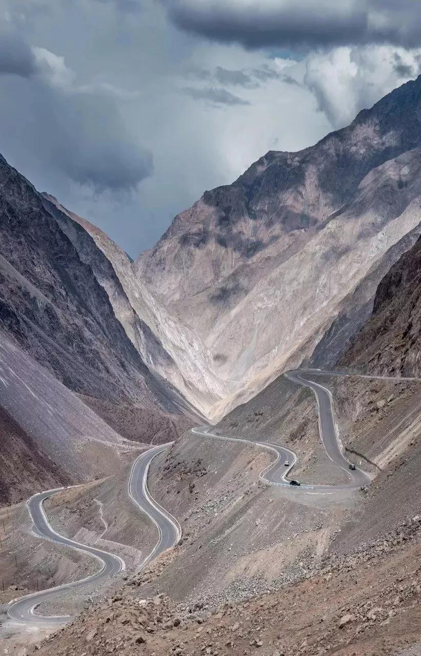 官宣新疆独库公路开封一路从冰川穿越到火焰美到极致一年仅开放5个月