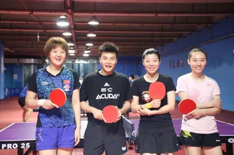 郭芮辰离开球队,她们的位置由乒乓球国家一队队员郭艳与2018-2019超级