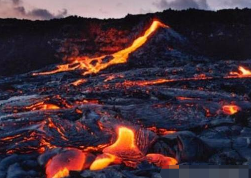 有人提出用火山處置垃圾，那上億噸垃圾倒進火山成果如何 旅遊 第4張