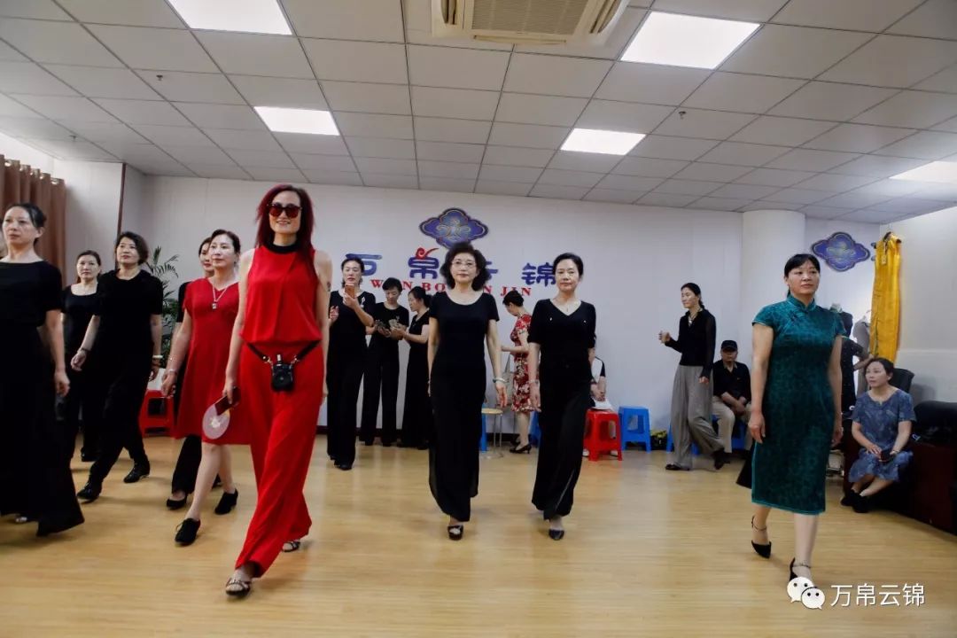 南京-南通旗袍文化交流活动暨冠军叶子老师公益旗袍课堂