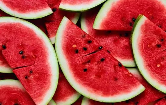 西瓜怎么长得那么大 a87e3070e9974a8ca23296bcc7c8d7cf.jpeg