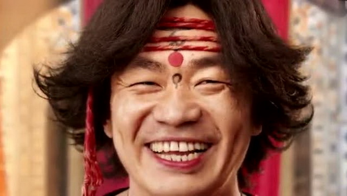 敢于正面面对自己的不足,承认自己的错误,而王宝强也表示自己会继续