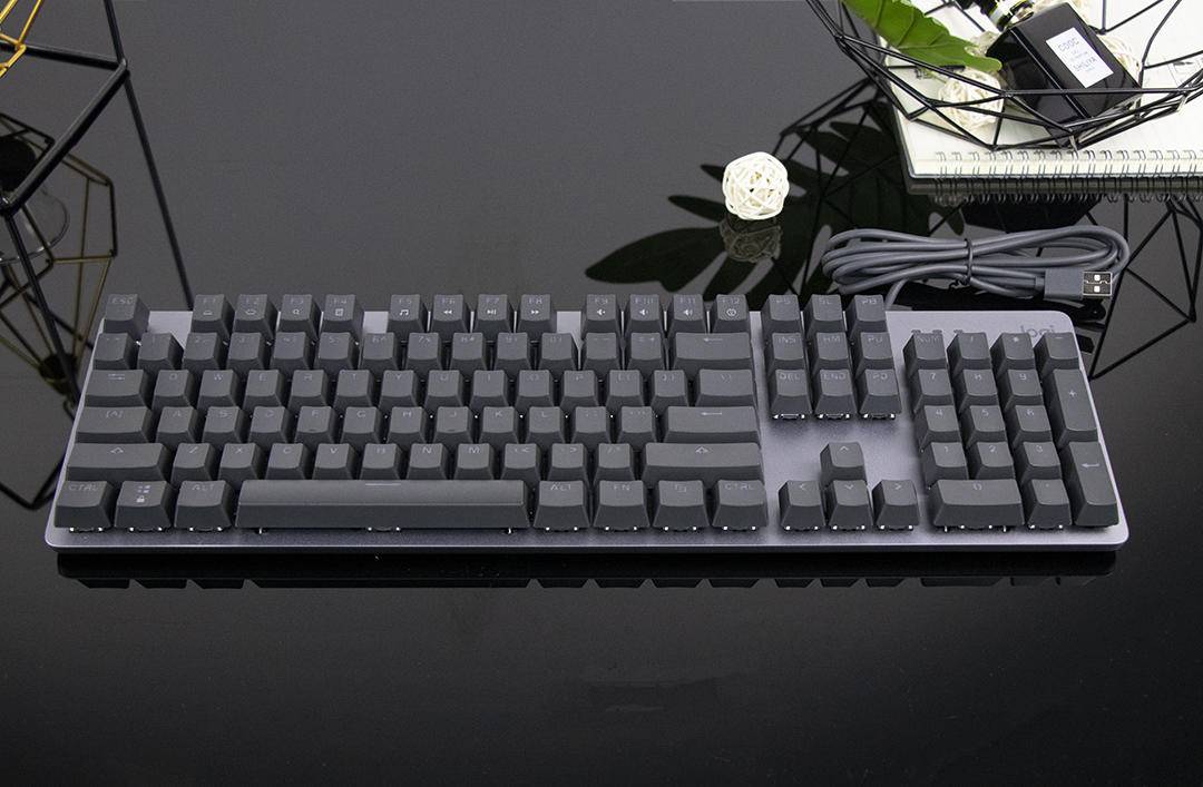 娱乐办公都在行,罗技k845背光机械键盘评测_青轴