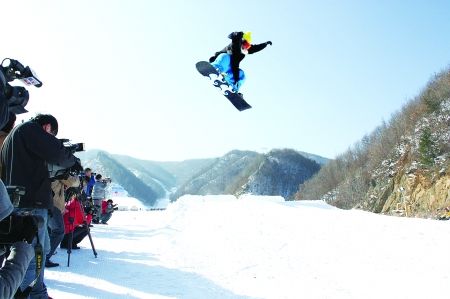 伏牛山滑雪场为国家aaaa级旅游景区