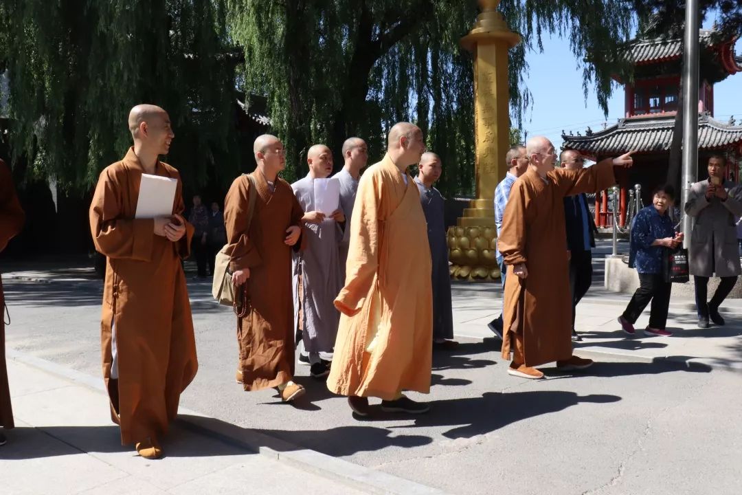 天台山国清寺方丈允观大和尚莅临我寺考察指导